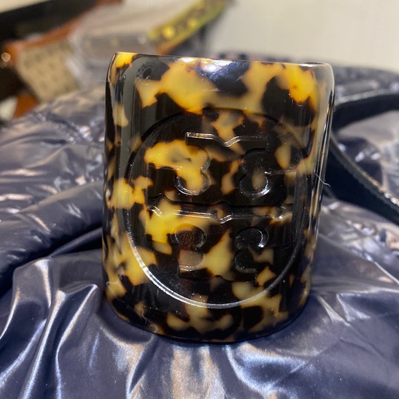 Tory Burch Tortoise Resin Cuff Bracelet - Picture 1 of 4